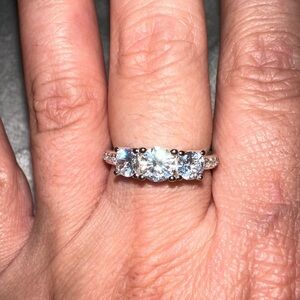 Engagement Lab diamonds sz 10 eternity, 3 stones sterling silver rhodium…